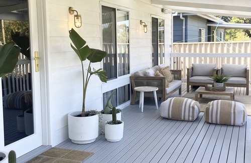 Alexandrina Cottage | Clayton Bay Cottage - Pet Friendly - 3 Bedrooms - 2 Bathrooms - Smart TV - WIFI
