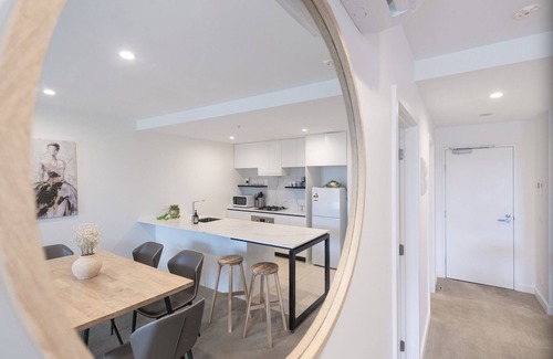 Clayton Apartment | Clayton Beautiful 2BR1BA Apartment Near Monash Parking