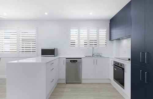 Golden Beach Apartment | Clayton Garden Unit 5 Golden Beach