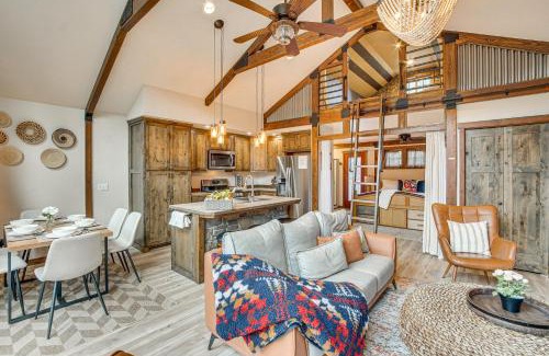 Cle Elum House | Cle Elum Cabin with Hot Tub, Fire Pit and Deck!