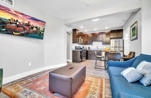 Hough Apartment | Cle Suites 1BR/1BA | 5 min Walk to Cle Clinic #15