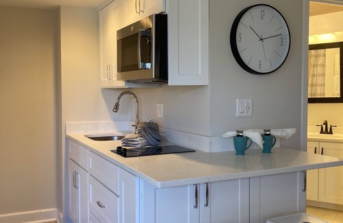 Stamford Apartment | Clean 1BD Apt with 10 min walk to downtown Stamford