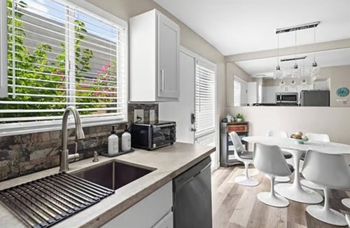 Pavoreal Condo | Clean 2 bedroom condo walking distance from Old Town Scottsdale