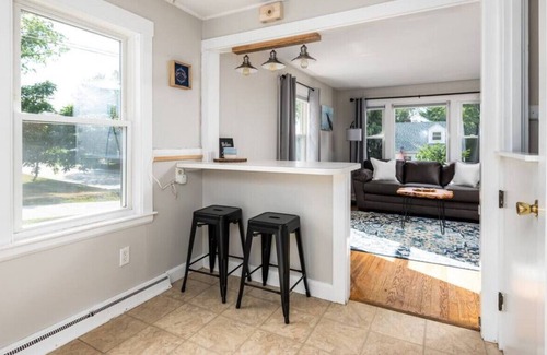South Portland House | CLEAN 3 BD | 2 MILES TO CITY CENTER & PORTLAND