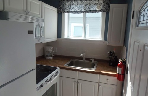 Seaside Heights Cottage | Clean affordable 1 bdrm beach block. 2 beach badges included STR # 2180