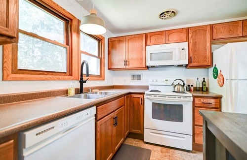 Verona Apartment | Clean and charming home in great location near Epic and downtown Verona!