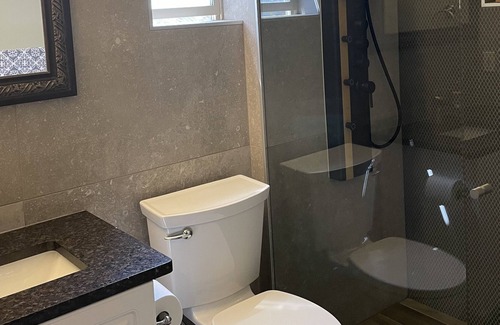 Pemberton House | Clean and Comfortable base for a family/group of 5.