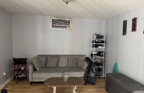 Dumfries Apartment | Clean and cosy 1-bedroom apartment