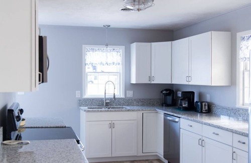 Greeneville House | Clean and Cozy guest house in Greeneville. 2 King beds, kid friendly, sleeps 10