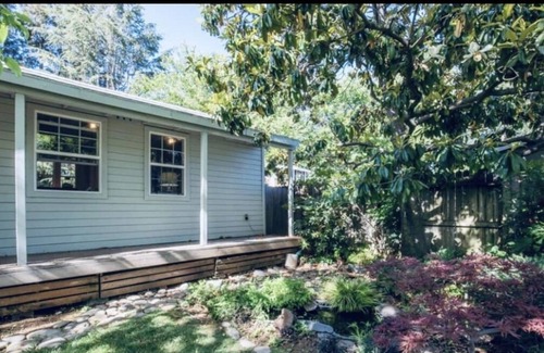 Elk Grove House | Clean and cozy home in Old Elk Grove