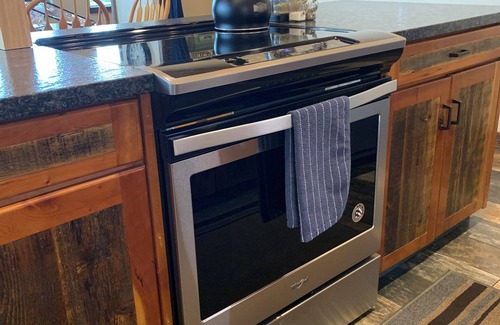 Tetonia House | Clean and cozy home with great amenities and amazing views.