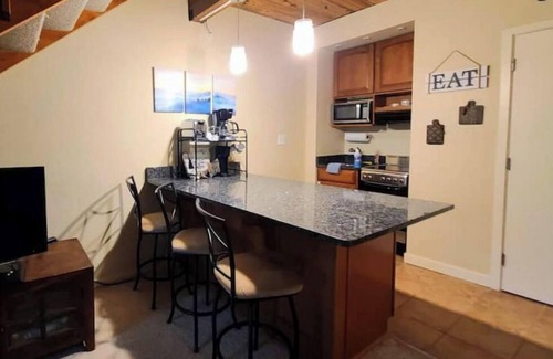 Nellysford Apartment | Clean and cozy loft! Right at Mountain Inn!
