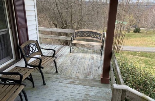 Sparta House | Clean and cozy Sparta getaway