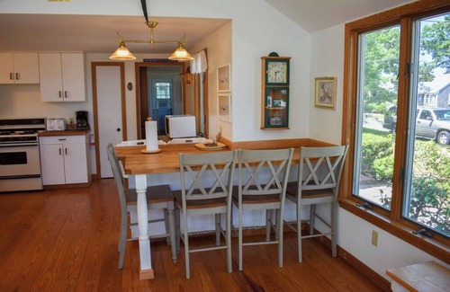 West Dennis House | Clean and cute home 3 bedroom, 2 bath house less than 1 mile to beaches