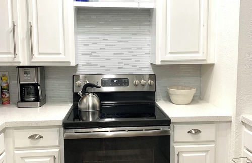 Port Charlotte - Charlotte Harbor Apartment | Clean and peaceful coastal inspired x-large apartment.