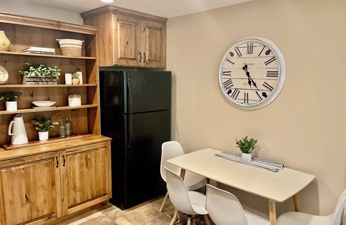 Orchard South House | Clean and pretty 1-bedroom basement with AC, WiFi in ideal location in Orem