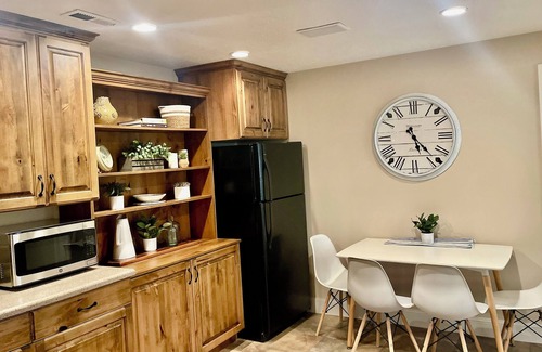 Orchard South House | Clean and pretty 1-bedroom basement with AC, WiFi in ideal location in Orem