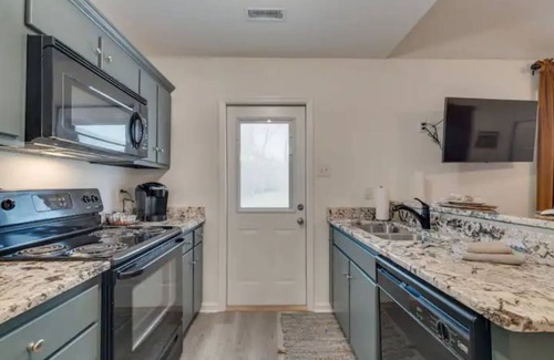 Lewisburg Condo | Clean and Stylishly Decorated