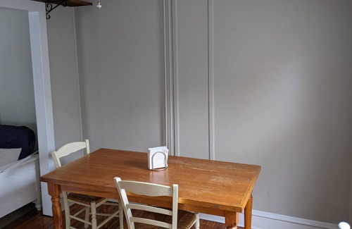 Skillman Apartment | Clean and