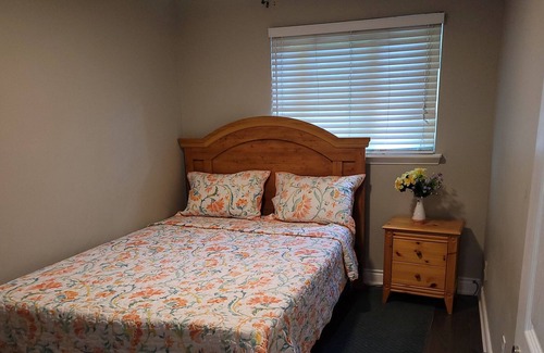 Durham Region House | Clean apartment with 4 free parking spaces.