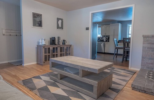 West University House | Clean, Charismatic, Relaxing and Simple Home in Reno, Reviews speak for it!