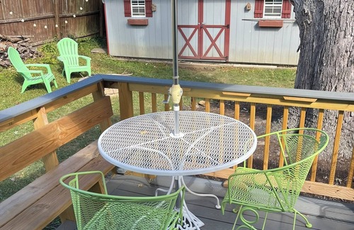 Claymont House | Clean Comfortable 4-bedroom house w/deck. Near I-95. EZ Access to PHL & Trains