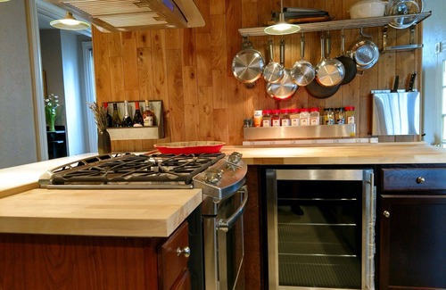 Emsworth House | CLEAN, COMFORTABLE, CONVENIENT, PRIVATE CAR PARK & DISCOUNTS FOR WEEKLY RENTALS