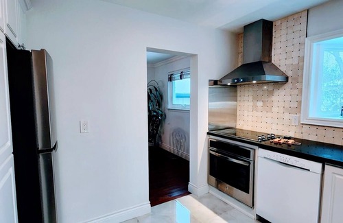 Richmond Hill House | Clean Comfy Entire Home Safe Tranquil Prime Area No smoking No pets