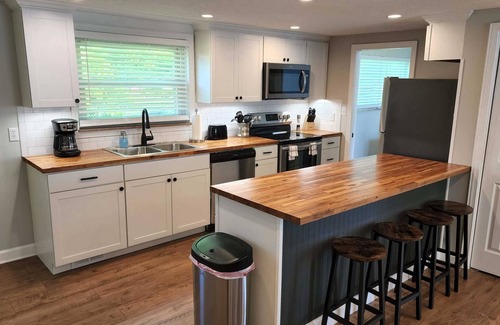 Morristown House | Clean, Covered Patio Grill, Ping-Pong, Fenced Yard