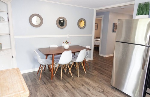 Acme House | Clean & Cozy - 3 BDR House - Close to Traverse City - Bay- Beach- Horse Show