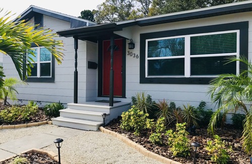 Greater Woodlawn House | Clean, cozy and sylish updated home in one of St. Pete's best neighborhoods!