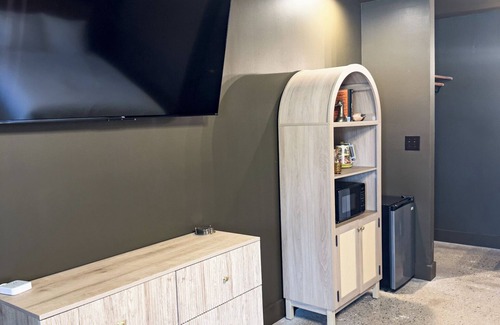 Lawrenceburg Apartment | Clean. Cozy. Family-Friendly. Everything you need in one stay