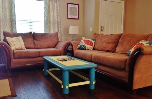 Whitemarsh Island House | Clean & Cozy Savannah House Near Tybee Beaches!