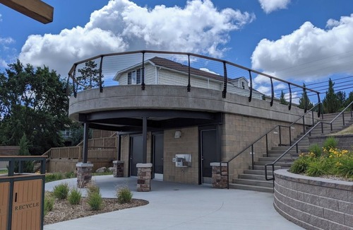 Houghton Lake Apartment | Clean & Cozy, Unique Studio Apartment across from Lakeview Waterfront Park.