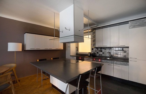 Oberdobling Apartment | Clean Döbling 2BR w/Elevator, Fully Furnished & Equipped, by Blueground