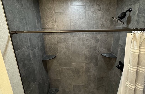 Gillette House | Clean House w/ Firepit + Car Rental/airport shuttle available upon request