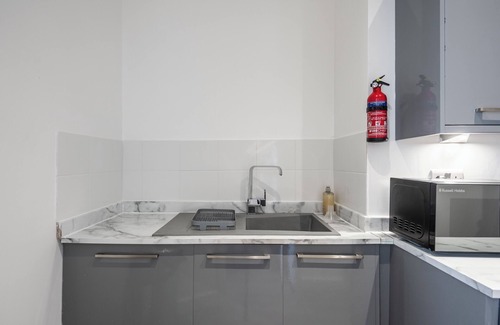 Bury Apartment | Clean Lines & Cozy Vibes: Refined 2BR Flat in Bury