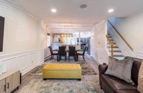 Lambertville House | Clean Luxurious Retreat, Parking, Restaurants, Near New Hope. <1mile Del river