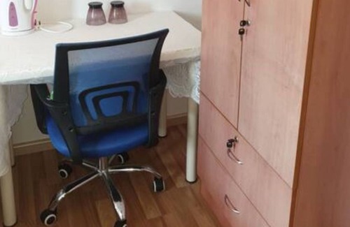 Yishun Apartment | Clean newly renovated airconditioned double bedroom