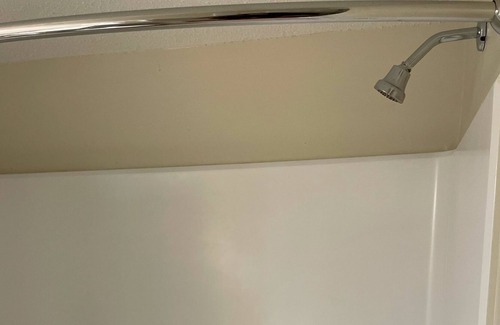 East Raleigh Apartment | CLEAN NICE AND COZY GETAWAY!!