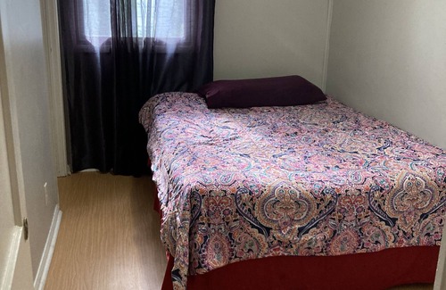 Saint Marys  Allen County House | Clean private bedroom ☺️ Quite area couple minutes from downtown