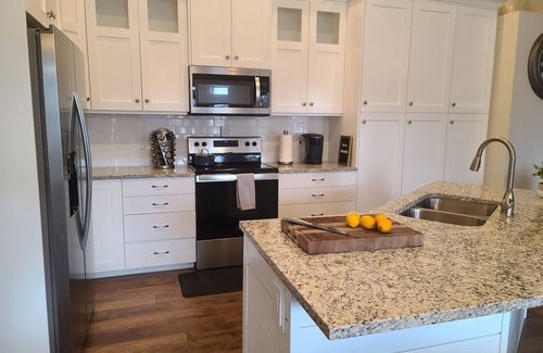 West Jordan House | *CLEAN* Private, luxurious, modern family home