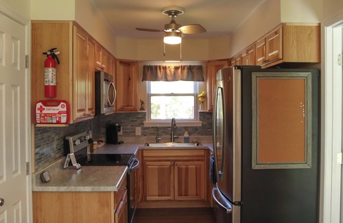 Ellerslie House | Clean & Private Mountain Home