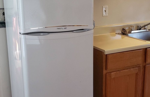 Mount Clemens Apartment | Clean, private Single unit efficiency