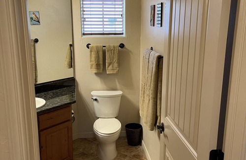 Mesilla Park Condo | Clean, quiet and relaxing