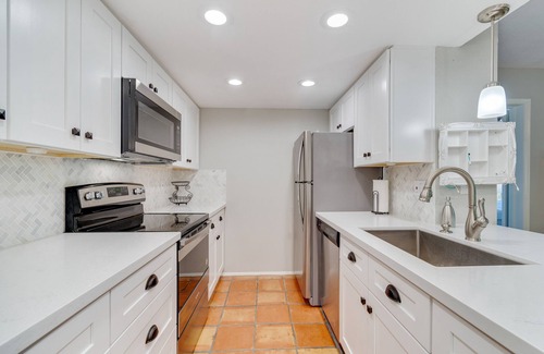 North Mountain Condo | Clean Quiet Beautiful Resort with 3 Pools