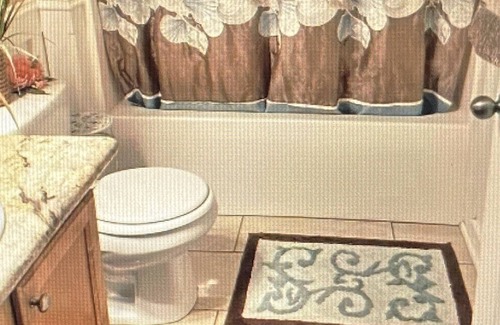 Keene House | Clean, quiet comfy home