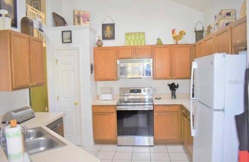 Windwood Bay House | Clean, quiet, southwest facing pool/spa/w/pets
