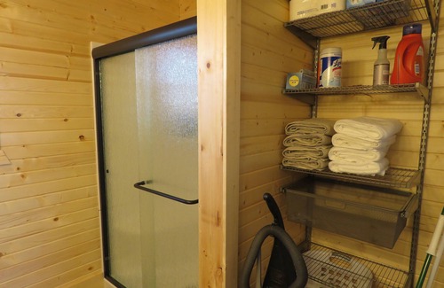 Van Buren County House | Clean Secluded Cabin in the Country
