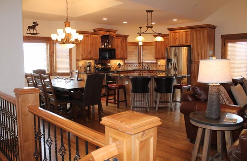 Victor House | CLEAN, SPACIOUS, & RELAXING WESTERN HOME, NEAR TETONS/YELLOWSTONE/JACKSON HOLE